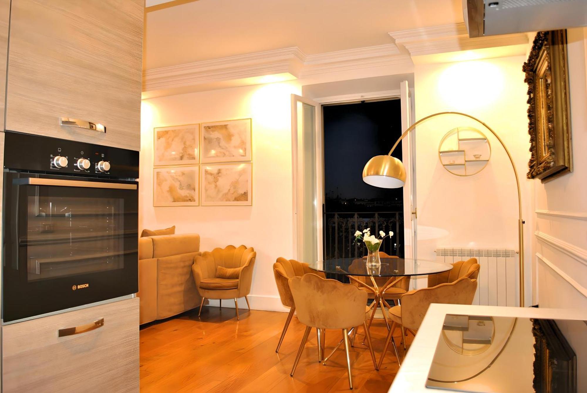 Colosseum Panorama Penthouse With Terrace By Hostand Roma